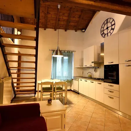 Couette-café Il Borgo Fiorito Lerma